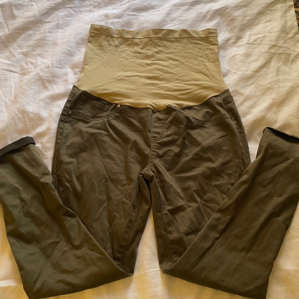 NEW green maternity jeans size large Bella vida